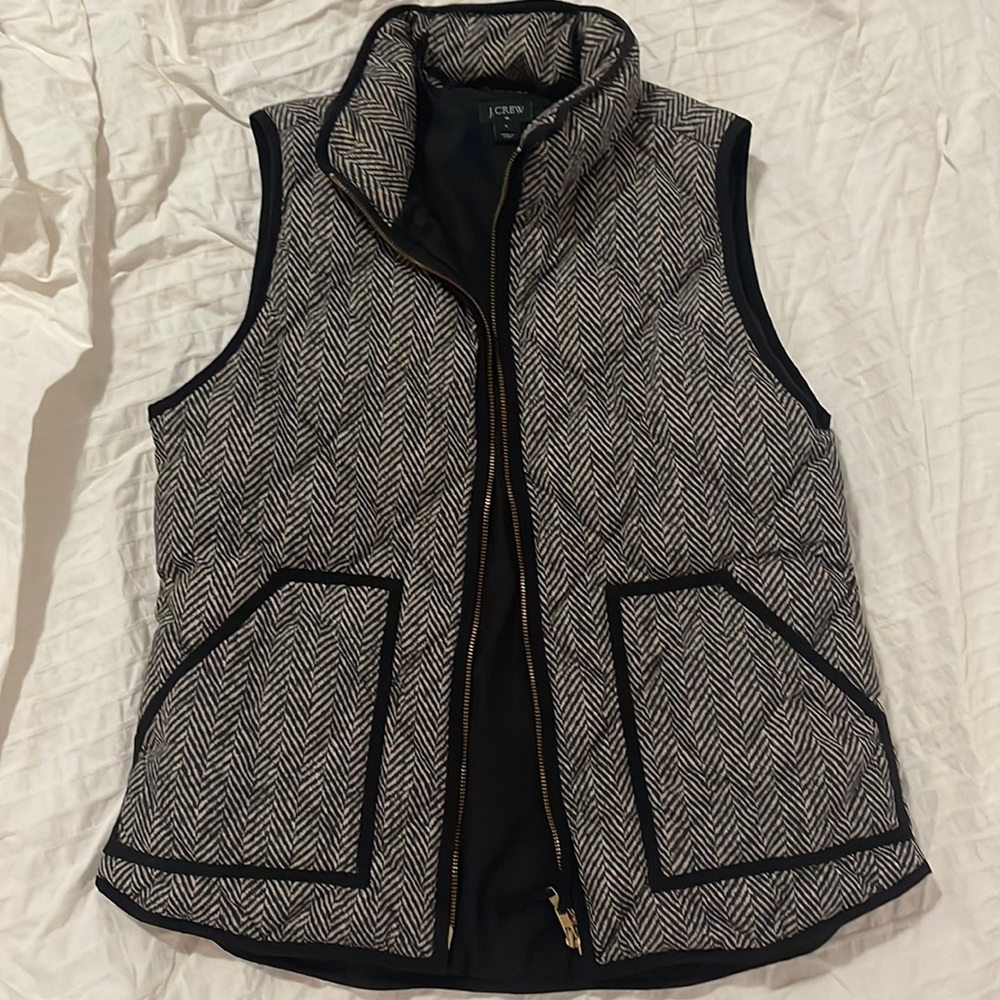 Jcrew size L herringbone puffy vest